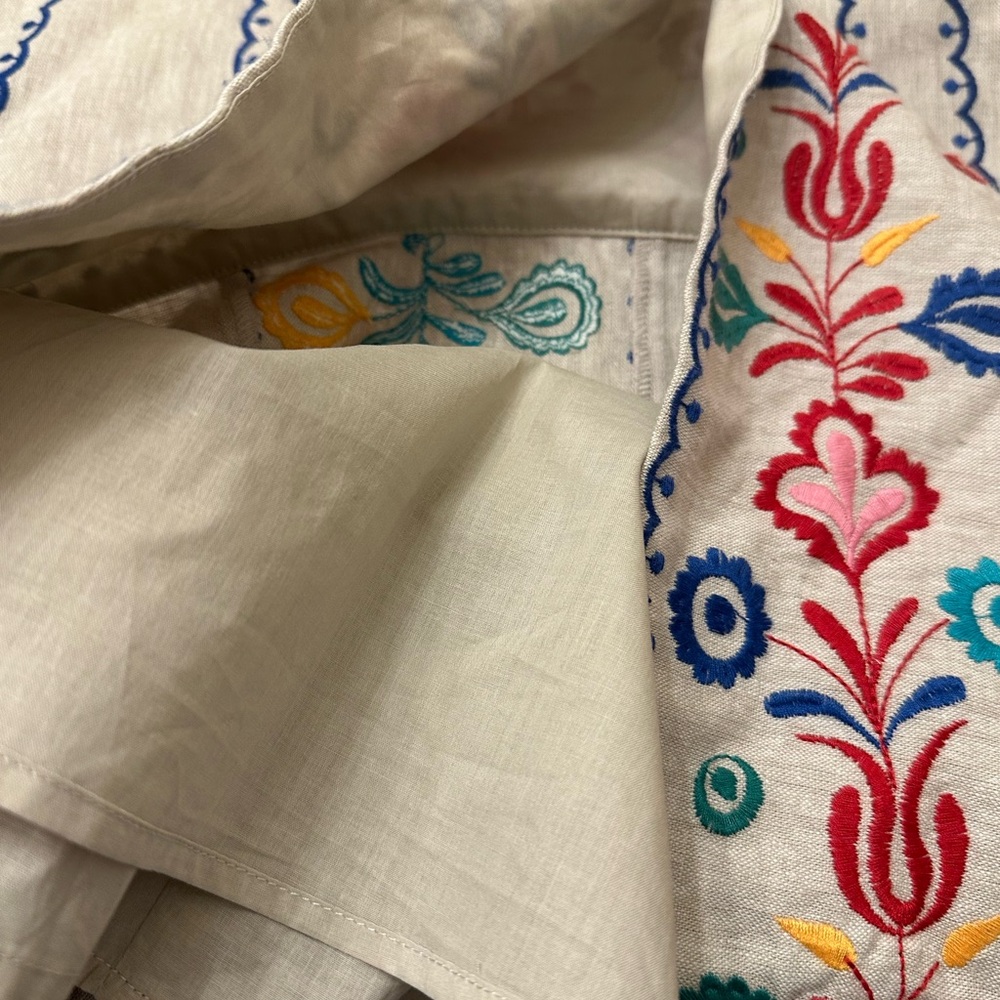 Boden Beige Skirt with Colorful Embroidery - Picture 4 of 10